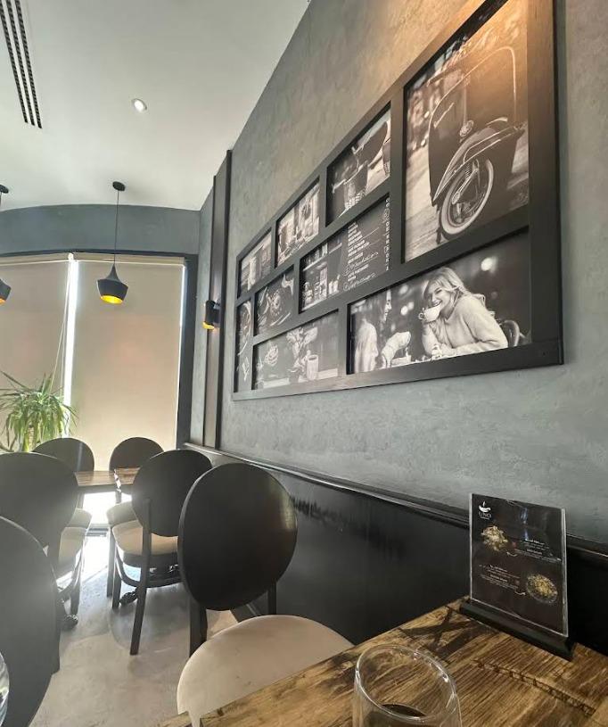 UNO Espresso Cafe - ambiance photo 17